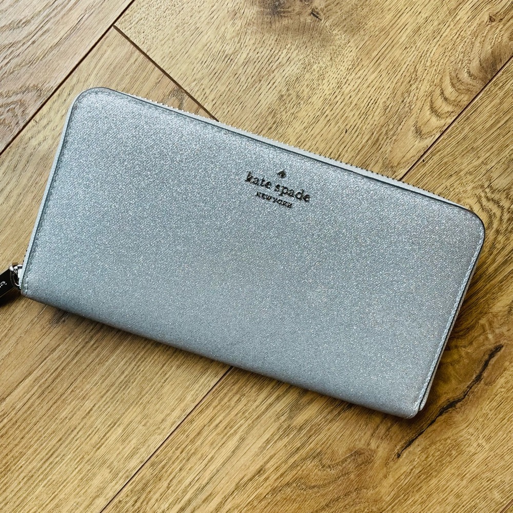 🐿 kate spade silver glitter wallet